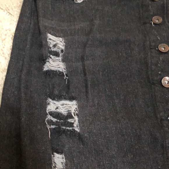 Black denim skirt - Picture 4 of 8